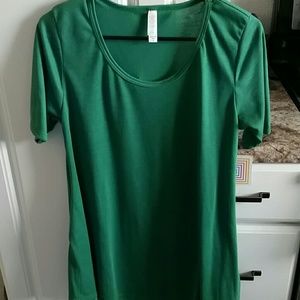 BNWT LuLaRoe Perfect Tee