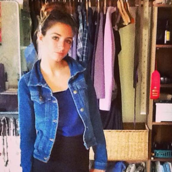 Meet your Posher, Zela