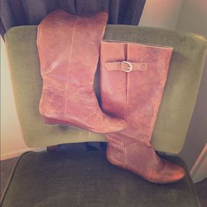 INTYCE, by Steve Madden