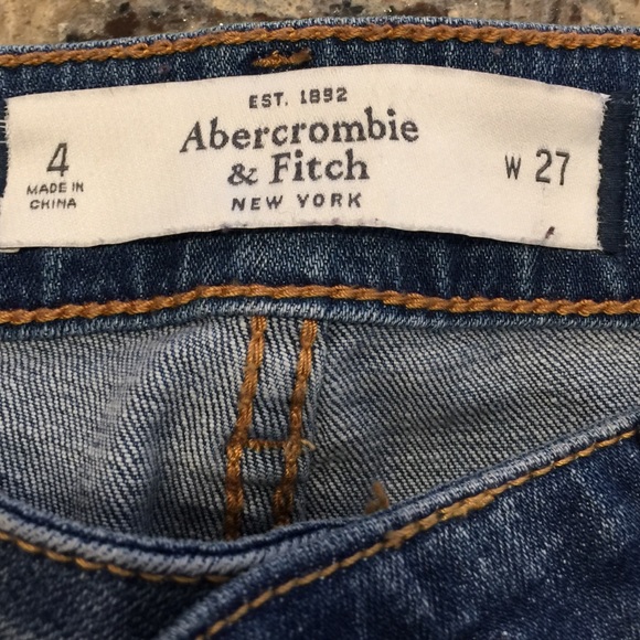 Jeans - Picture 3 of 4