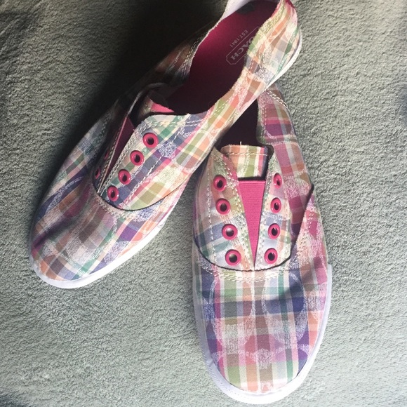 NWOT!! Coach Canvas Sneakers👟💕🌷