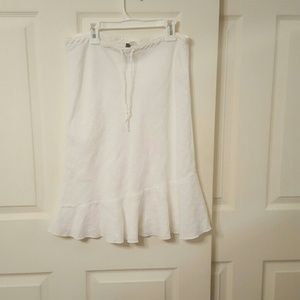 White linen skirt with flounce hem