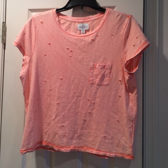 American Eagle Destroyed Pocket T shirt M/M