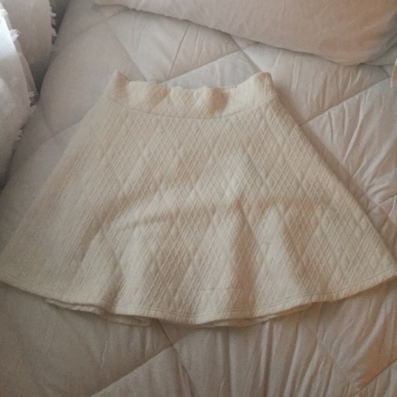 White textured skater skirt