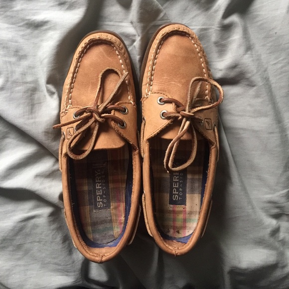 AUTHENTIC ORIGINAL 2-EYE BOAT SHOE!