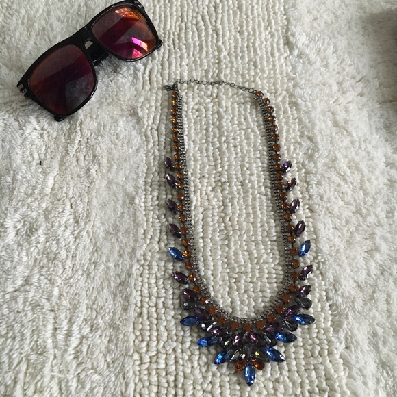 Clearance sale! Beautiful Statement Necklace