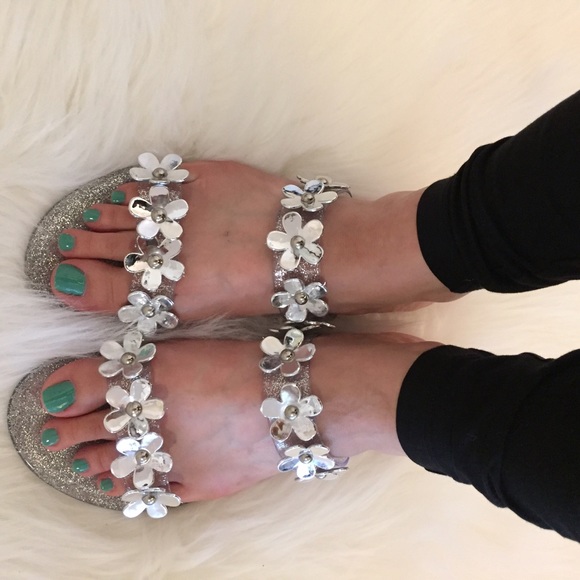 •LAST 1•  Floral Studded Glitter Jelly Sandals - Picture 4 of 4