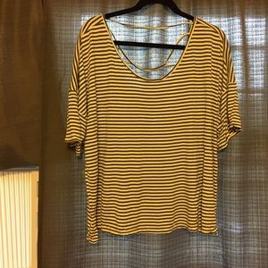 Old navy short sleeve shirt with cut out back