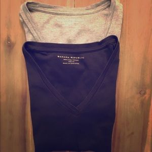 2 Banana Republic short sleeve shirts