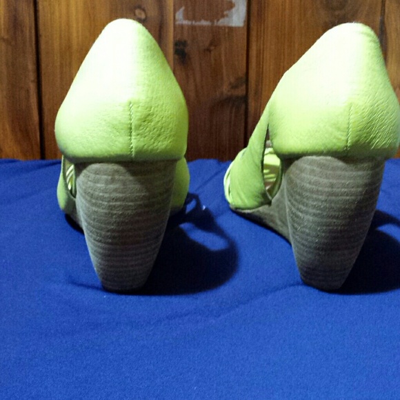 Seychelles lime green wedge heels - Picture 3 of 4