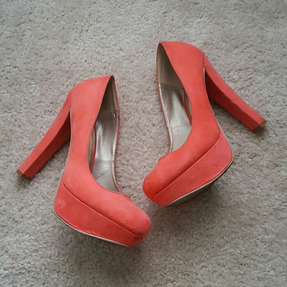 Dee - Coral - Picture 2 of 4