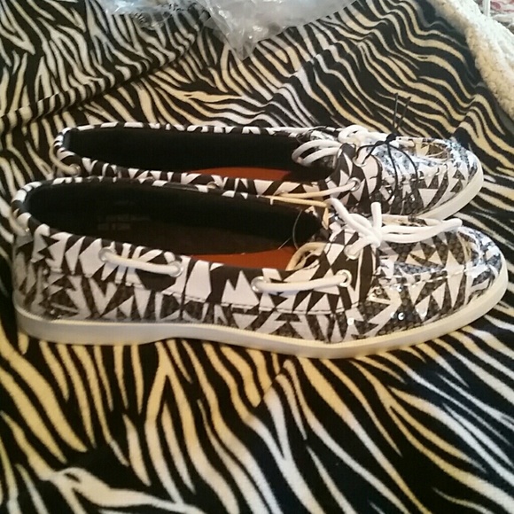 Vanity brand boat shoes - Picture 1 of 3