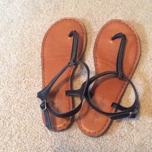 American eagle sandals