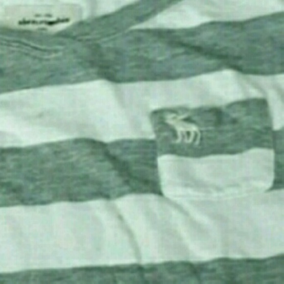 GIRLS Abercrombie and Fitch Striped Tee - Picture 3 of 4