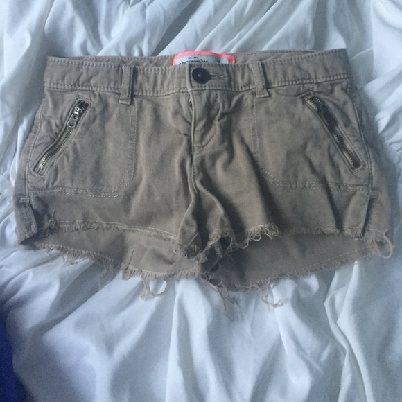 Military tan cutoff shorts - Picture 1 of 2