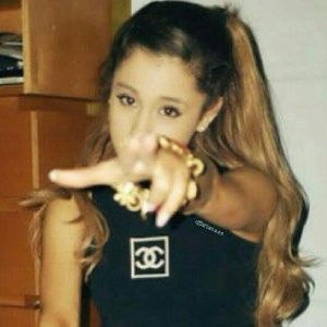 Meet your Posher, Alyssa