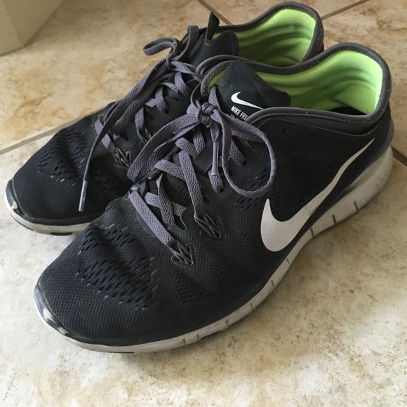 🎀NIKE Free TR Fit 5🎀