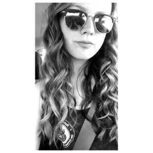 Meet your Posher, Lexi