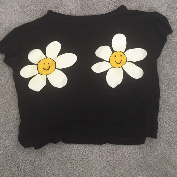 daisy crop top