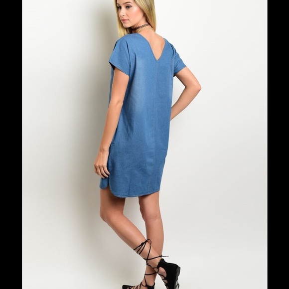 Chambray Blue Dress 5 ⭐️⭐️⭐️⭐️⭐Rated - Picture 3 of 4