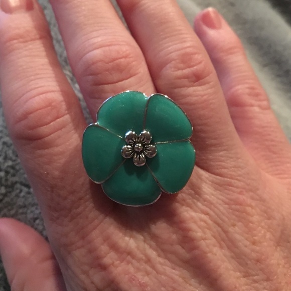 Premier Flower Ring