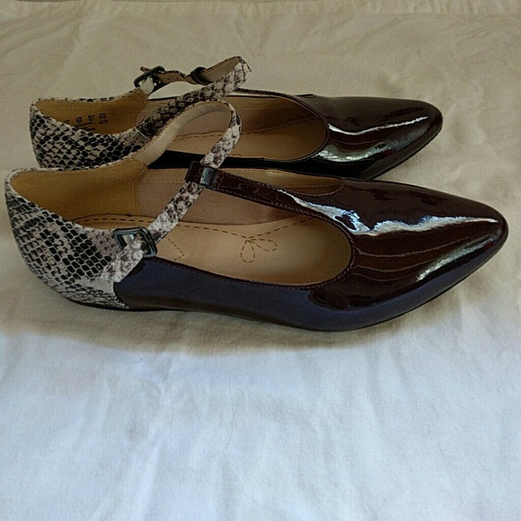 Clarks 'Somerset' Burgandy Patent Leather flats