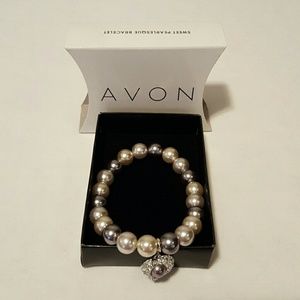 Avon Sweet Pearlesque Bracelet
