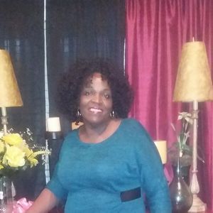 Meet your Posher, Annette