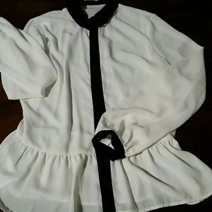 One clothing beige black blouse