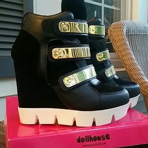 Sneaker wedge
