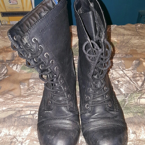 Combat boots - Picture 1 of 4