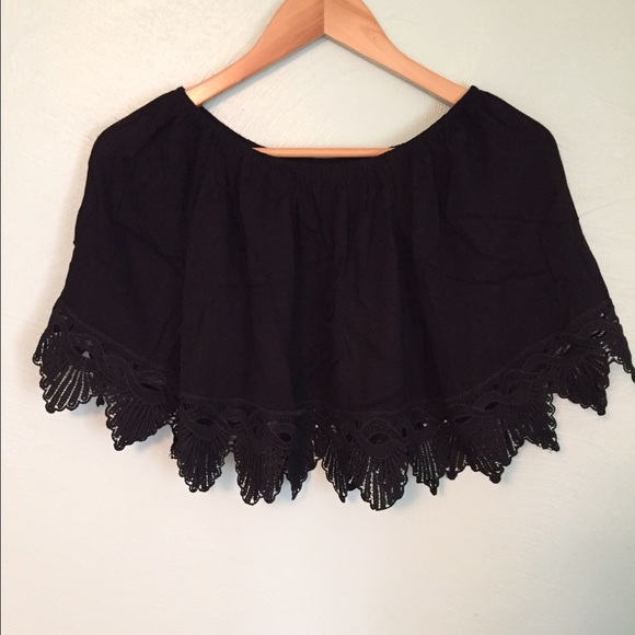 ❗️LAST ONE❗️Off The Shoulder Top Lace Trim - Picture 4 of 4