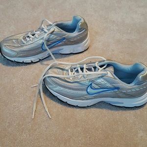 Women's Running Shoes