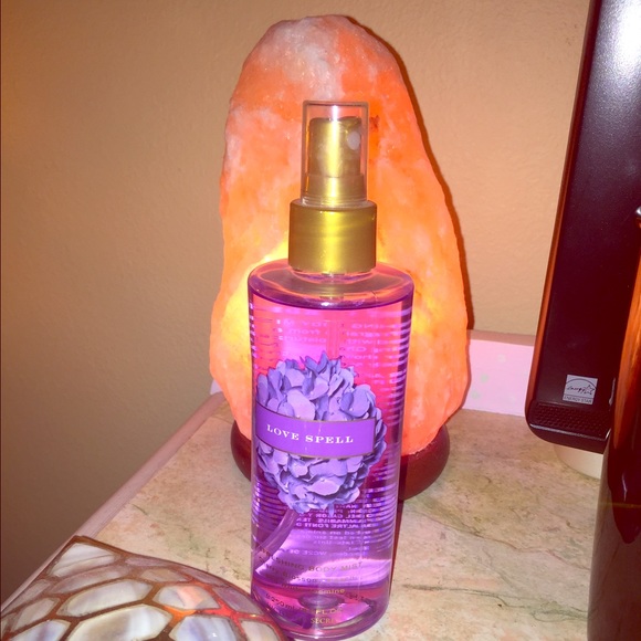 Victoria's Secret love spell