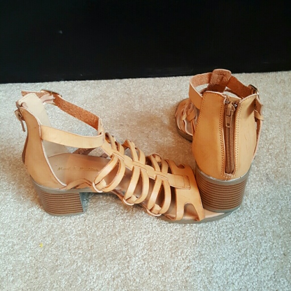 Gladiator sandals - Picture 2 of 3