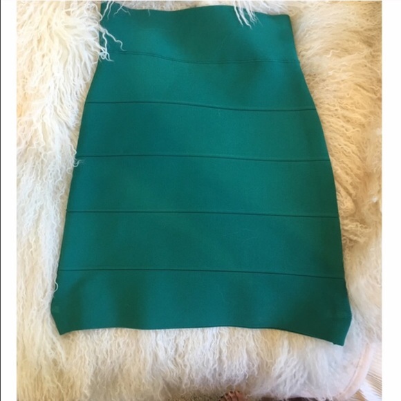 New BCBG Max Azria green bandage bodycon skirt XS - Picture 2 of 4