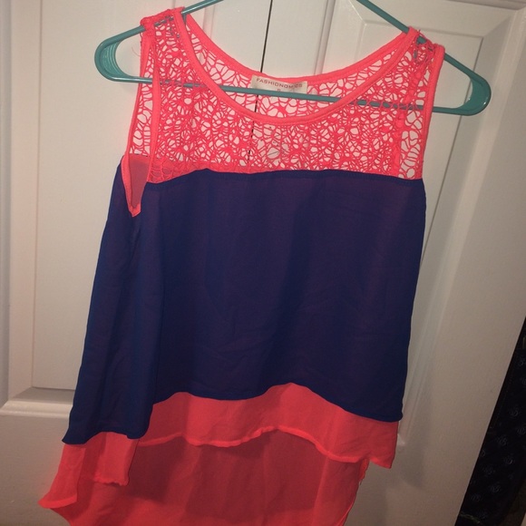 Ladies shirt with long back