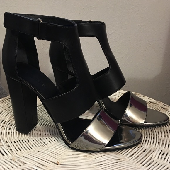 Vince - Picture 2 of 4