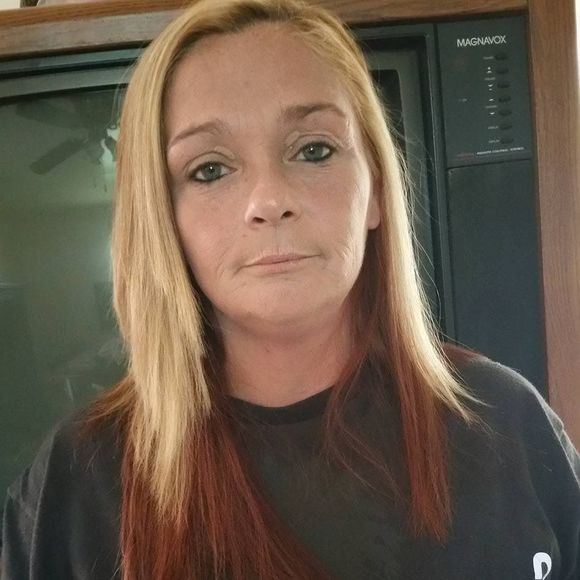 Meet your Posher, Christy - Picture 1 of 1