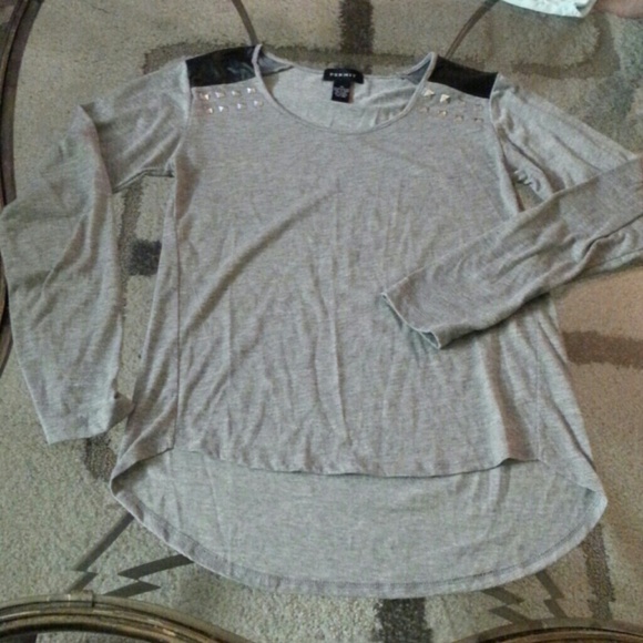 Ladies Top Medium