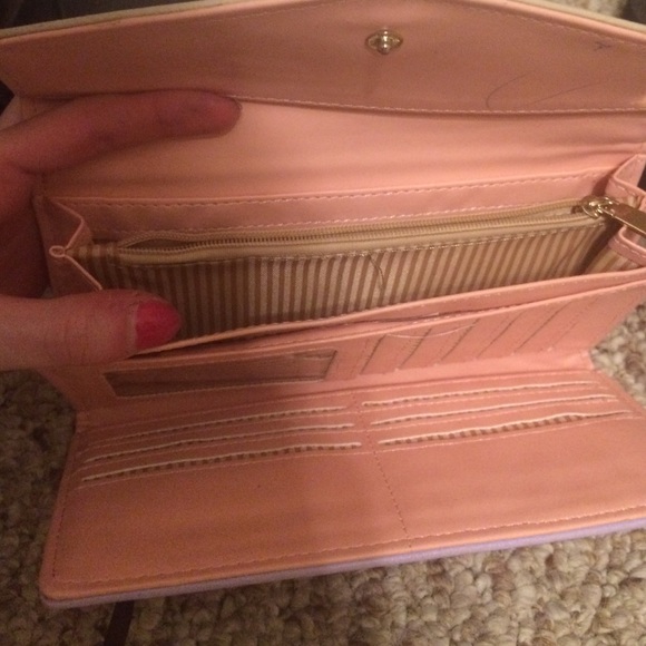 Love's cute wallet - Picture 4 of 4