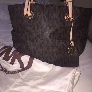 Michael Kors MK Signature tote (Brown)