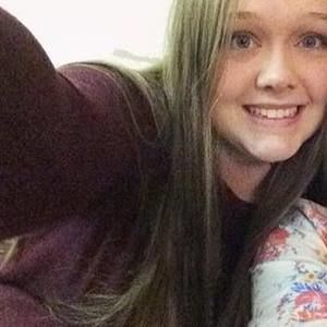 Meet your Posher, Caitlin