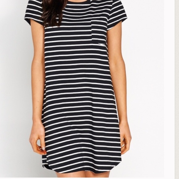 Black Tshirt Dress (HOLD)