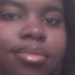 Meet your Posher, Latoya