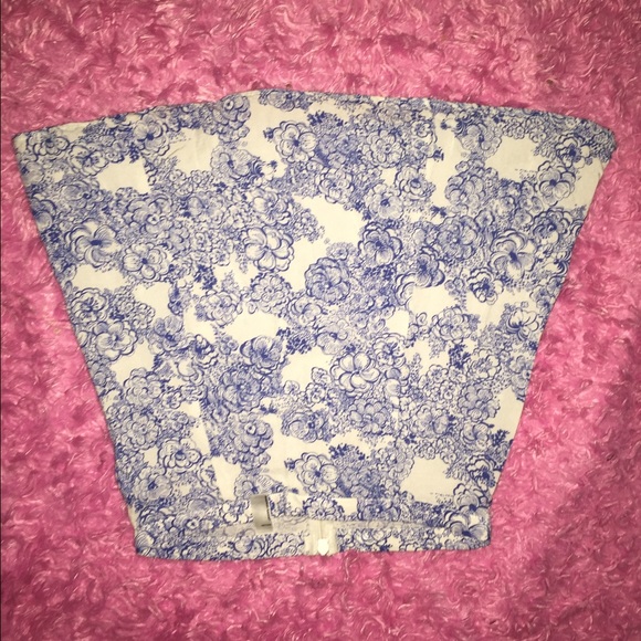 xs American Apparel mini skirt