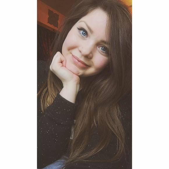 Meet your Posher, Hannah