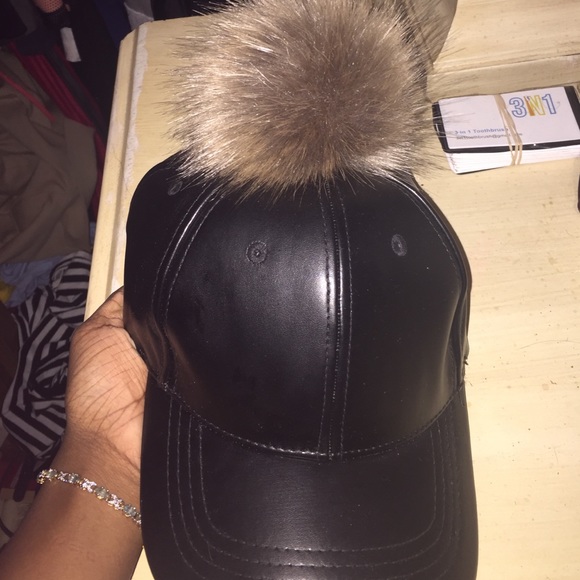 Leather adjustable fur ball hat - Picture 2 of 4