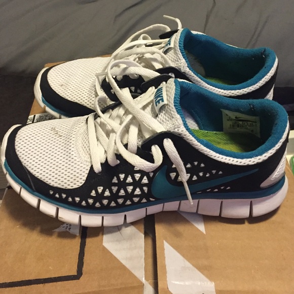 Lowered!! Nike Free Run