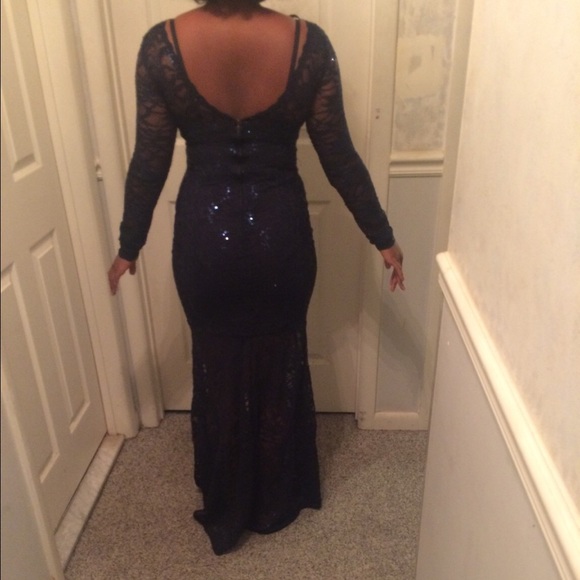 Navy sequin gown👗